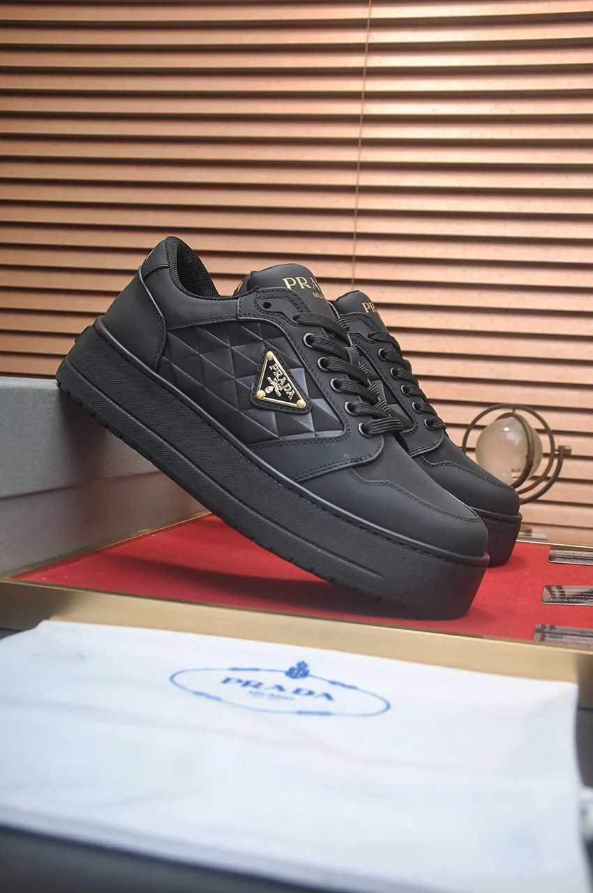Men's shoes 💰580💶【PRADA】Top original, new season, high quality original goods, top imported calfskin with original imported glue, imported cowhide inside with original cowhide feet, original outsole! Quality guaranteed! Code 38-45 (45 customized)
